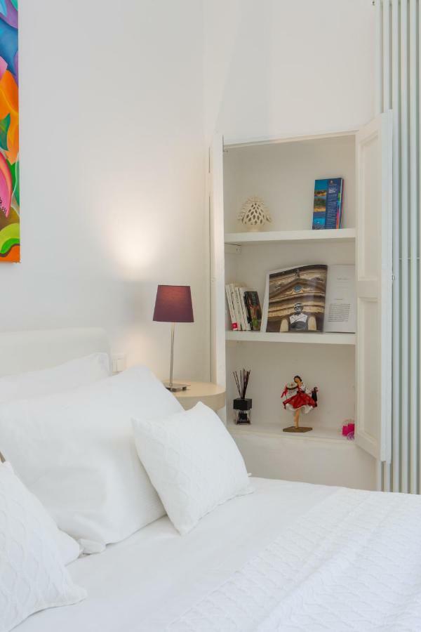 La Finestra Sul Convitto B&B Λέτσε Εξωτερικό φωτογραφία