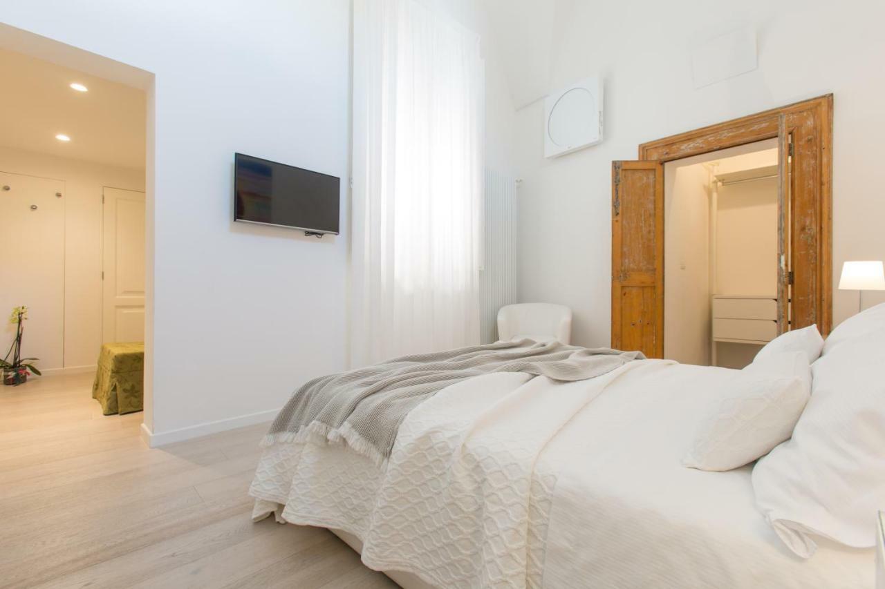 La Finestra Sul Convitto B&B Λέτσε Εξωτερικό φωτογραφία